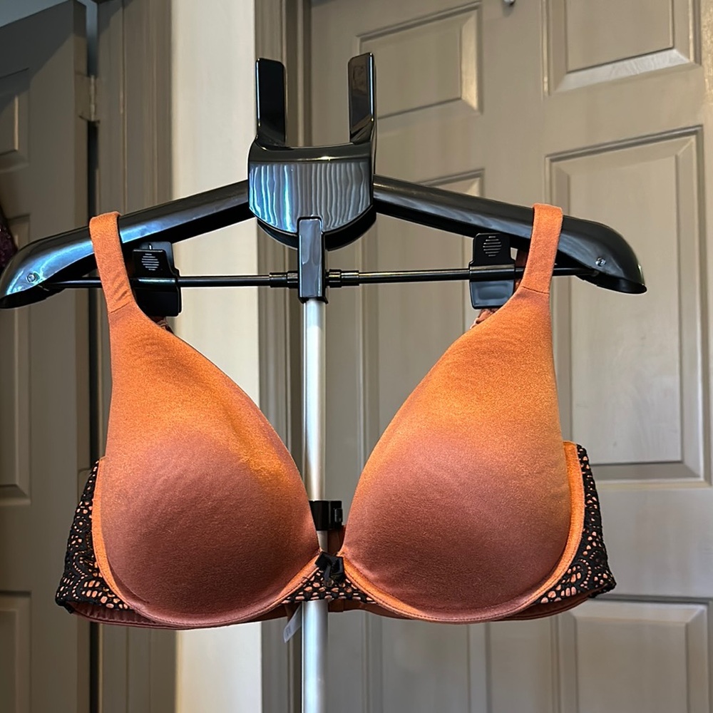 Cacique Burnt Orange and Black Full-Coverage Bra with Molded Cups and Wide Strap